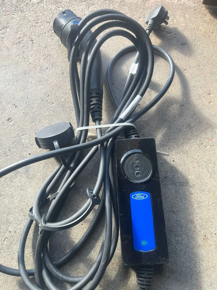 EV Charger Genuine Ford FoMoCo EV Charging Cable. - Image 1