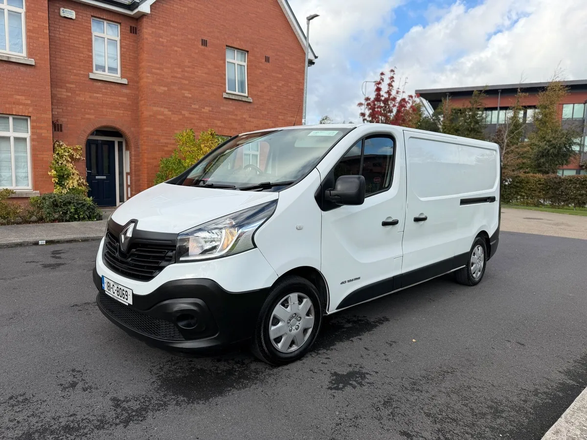 Renault traffic DEPOSIT TAKEN - Image 1