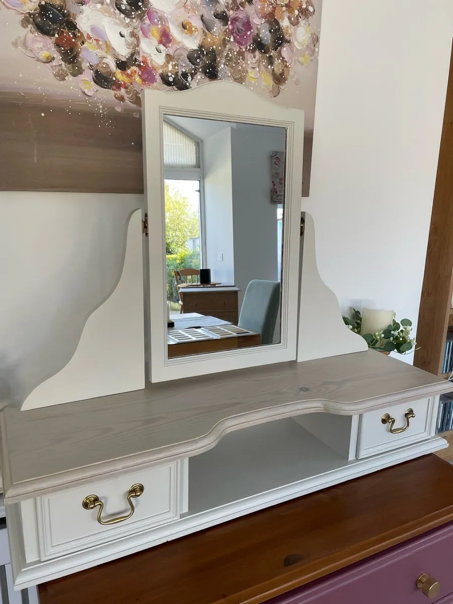 Dressing Table Mirror - Image 1
