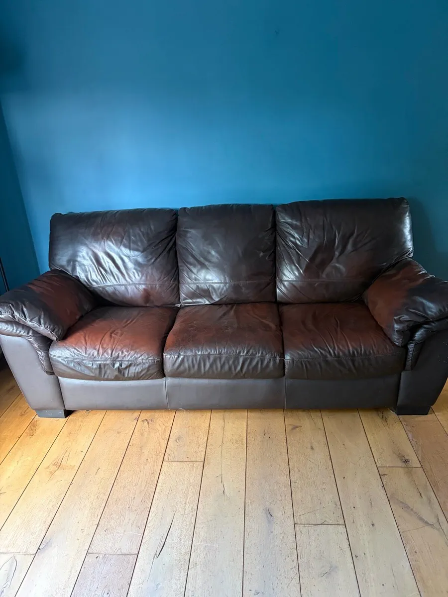 Free 3 seater leather sofa - Image 1