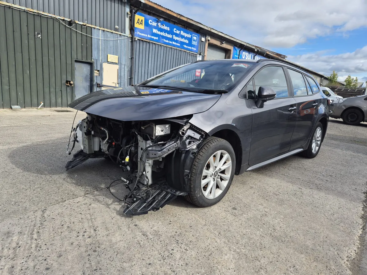 TOYOTA COROLLA/2024/1.8 PETROL HYBRID/71264 KMS - Image 1