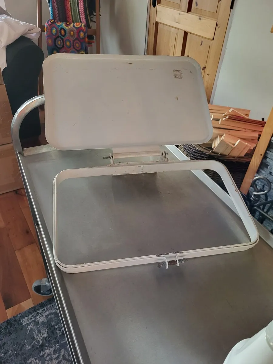Stainless-steel trolley. - Image 4