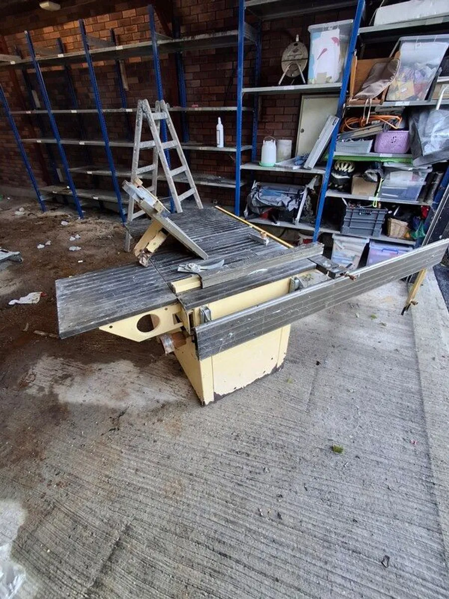Table saw - Image 2