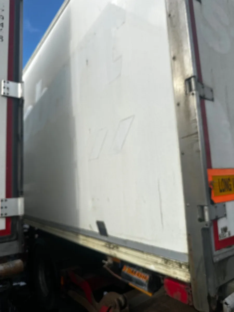 Fridge box trailer - Image 2