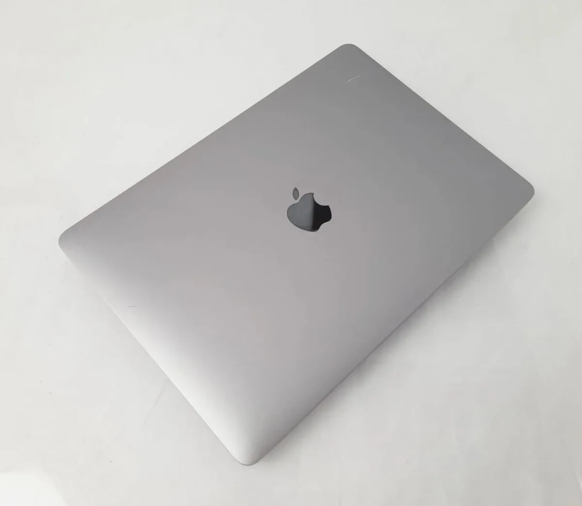 Apple MacBook Air A2179 13" Laptop i5 16GB 256GB - Image 3