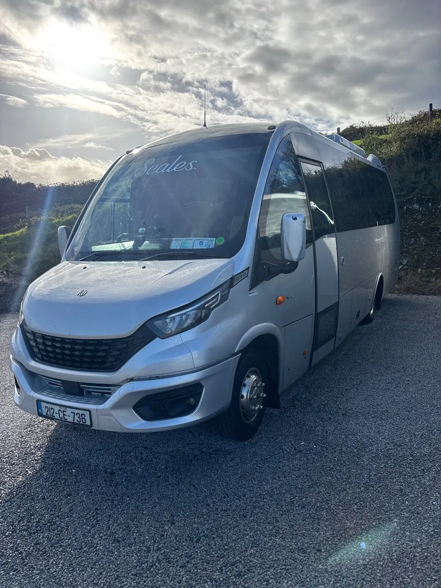 2021 Iveco Unvi Compa VIP - Image 2