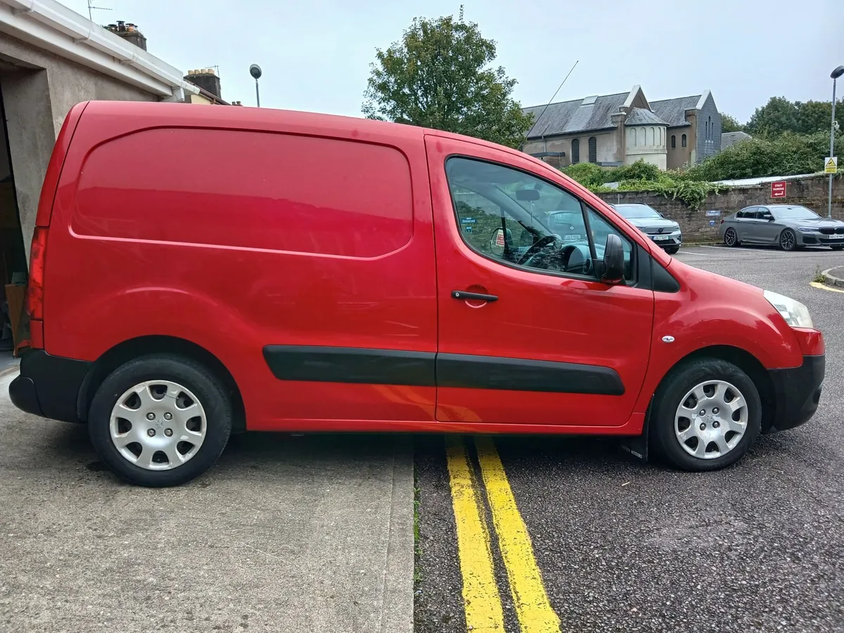 Peugeot Partner 2011 - Image 3