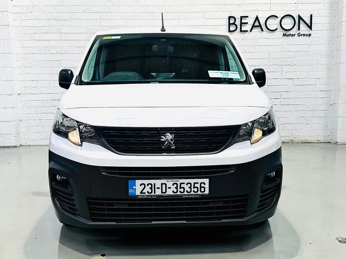 2023 ONLY 18,000 MILES PEUGEOT PARTNER PRO PLUS - Image 4
