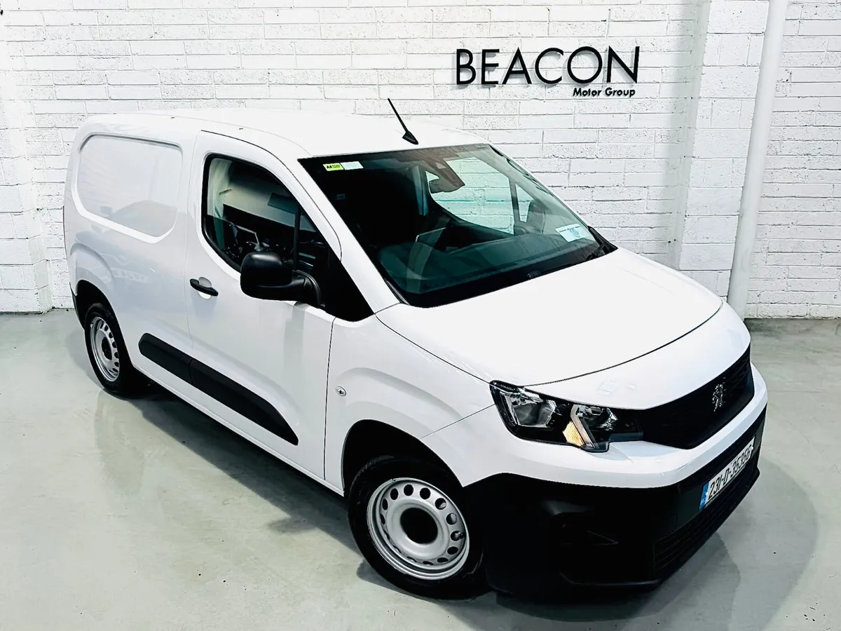 2023 ONLY 18,000 MILES PEUGEOT PARTNER PRO PLUS - Image 3
