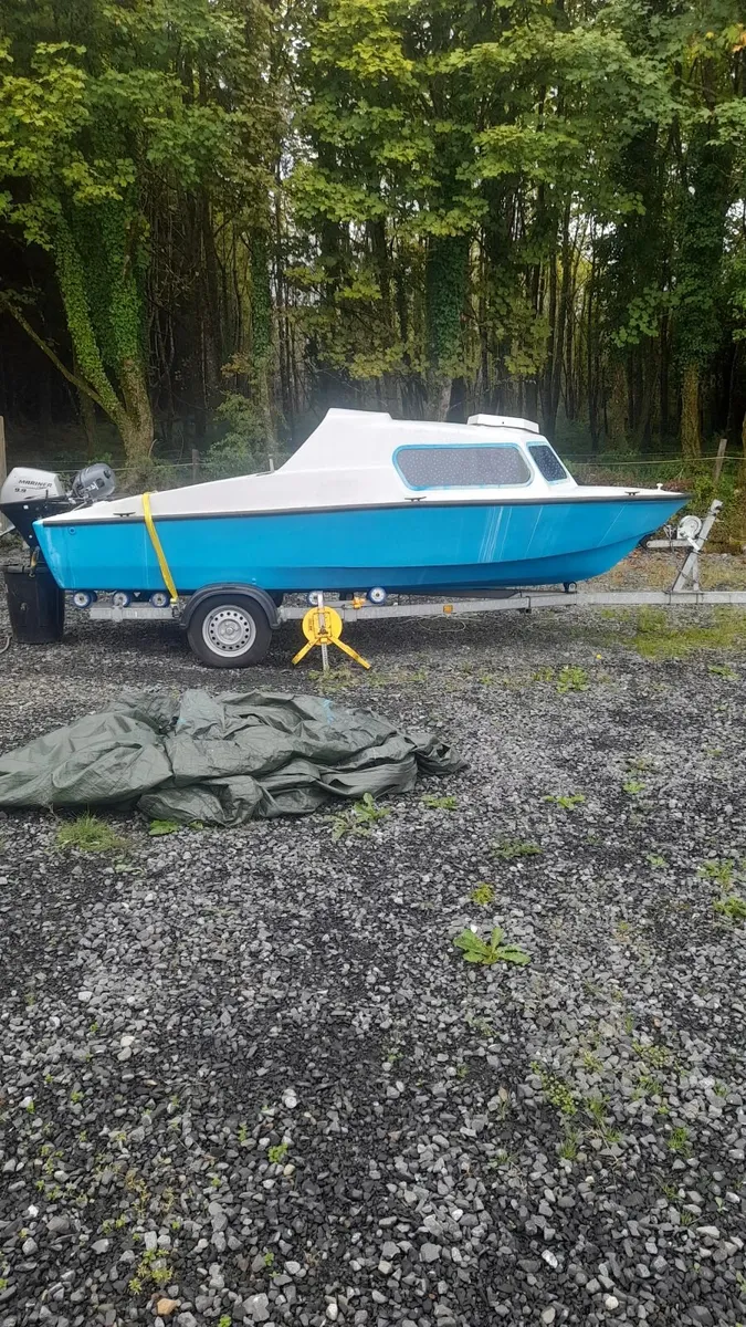 16ft cabin boat. - Image 2
