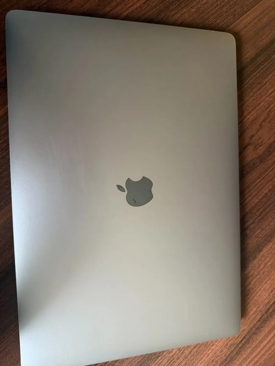 macbook pro - Image 3