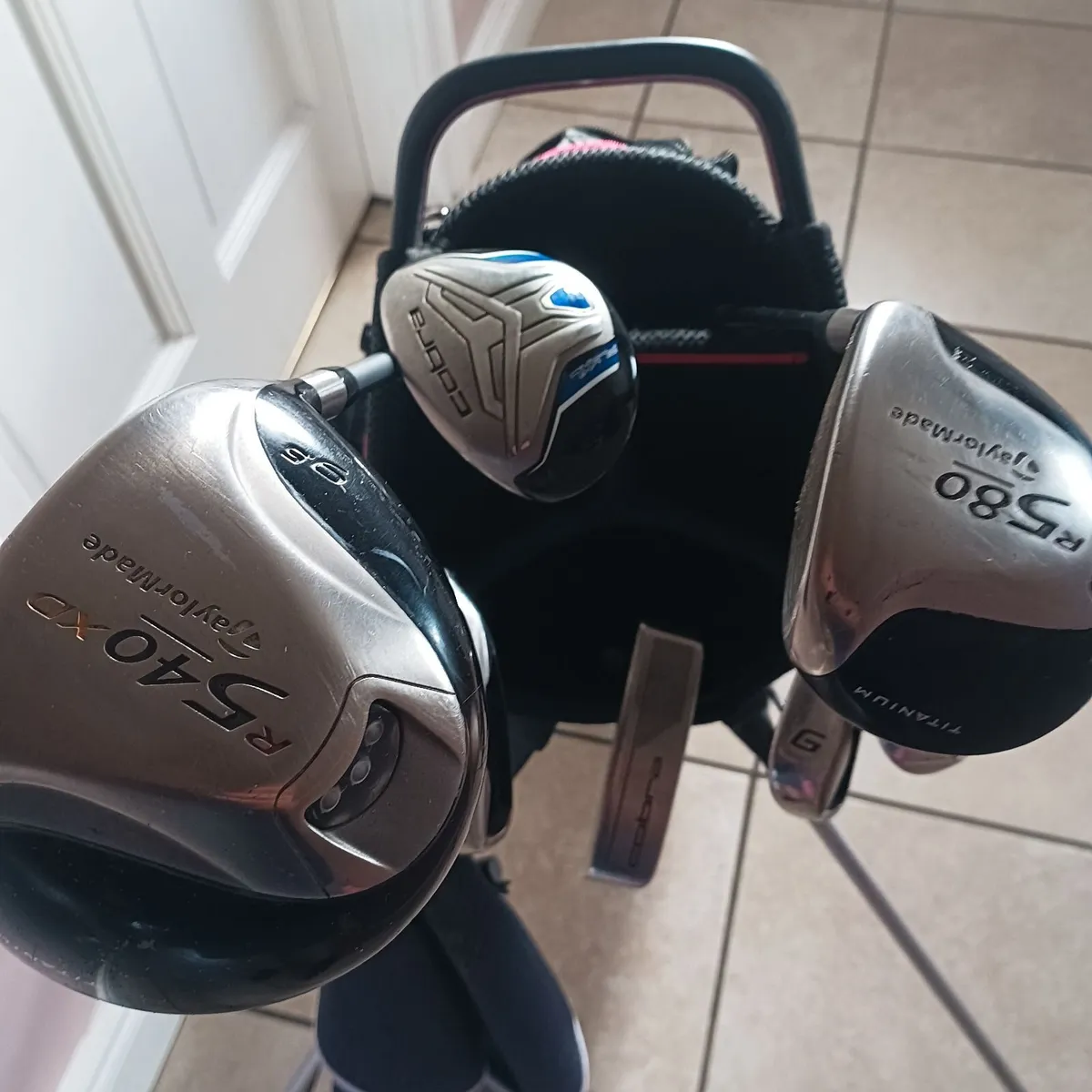 Golf clubs beginners Set Taylormade, cobra - Image 1