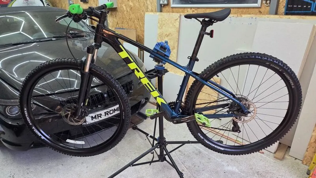 Bicycle Bike MTB Mountain bike. - Image 1