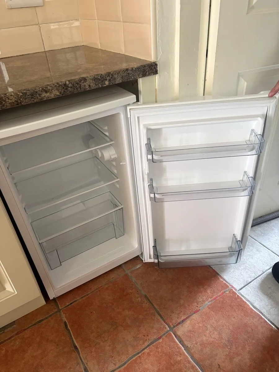 Fridge - Image 2