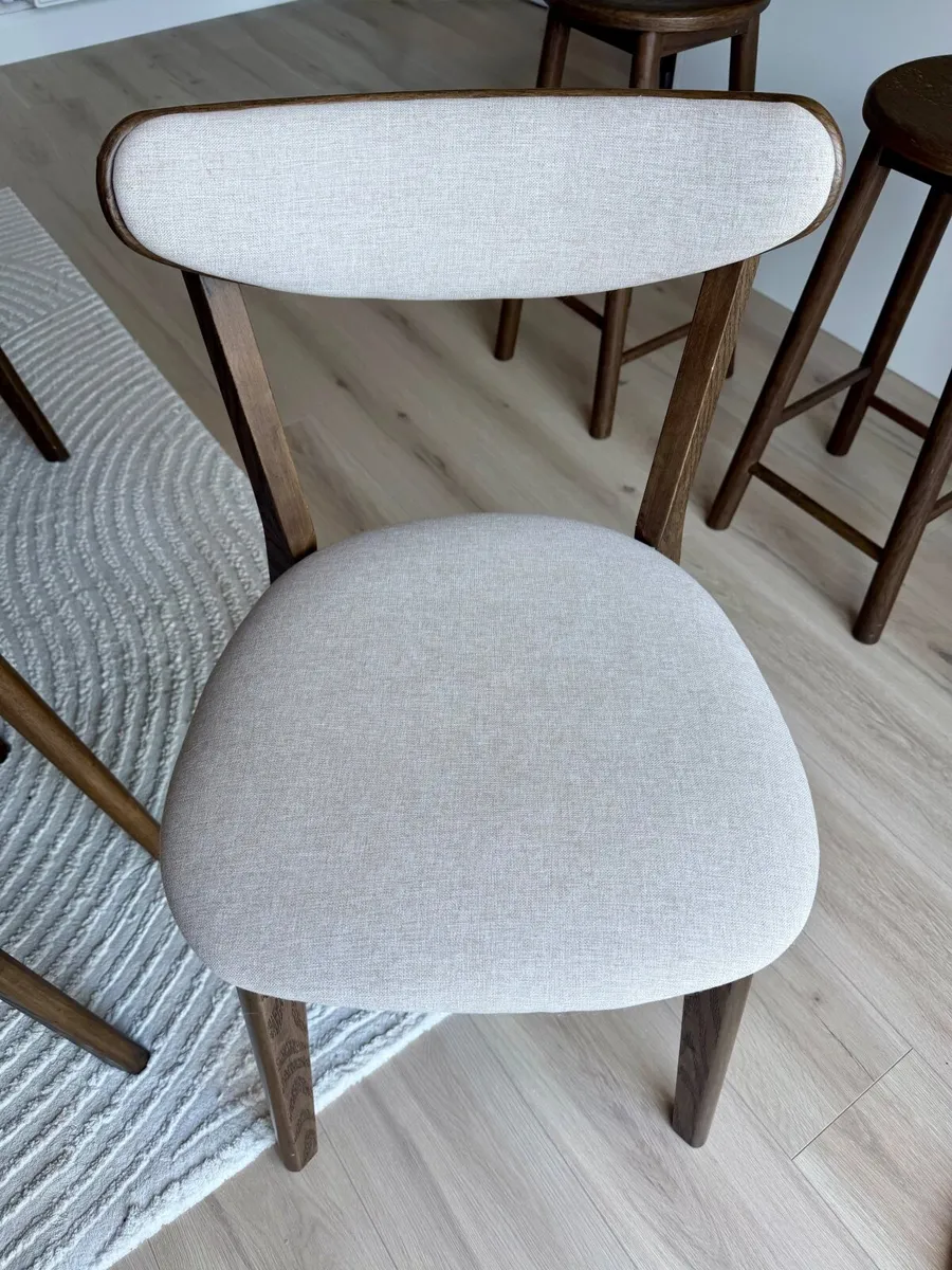 Dining table, chairs, bar stools, rug bundle - Image 4
