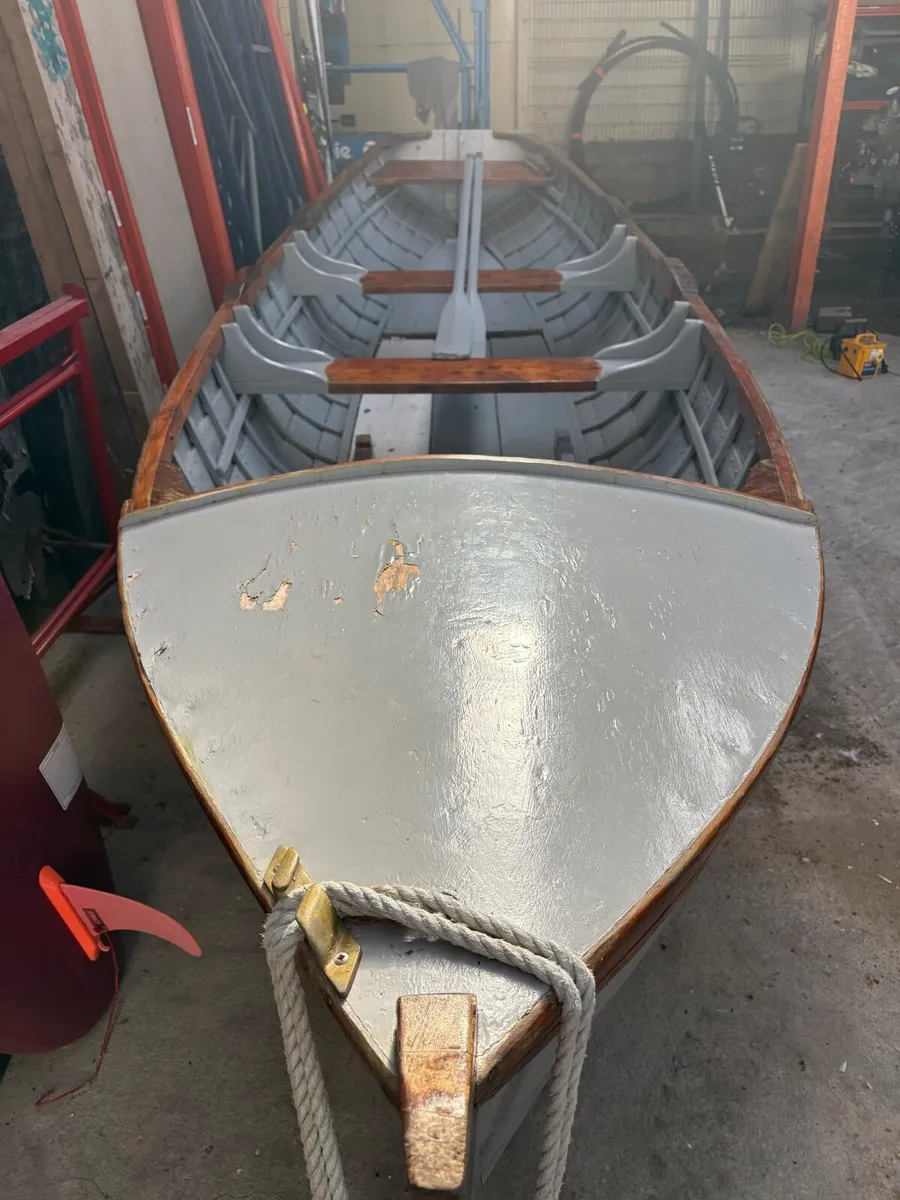 18ft LAKE BOAT - Image 2