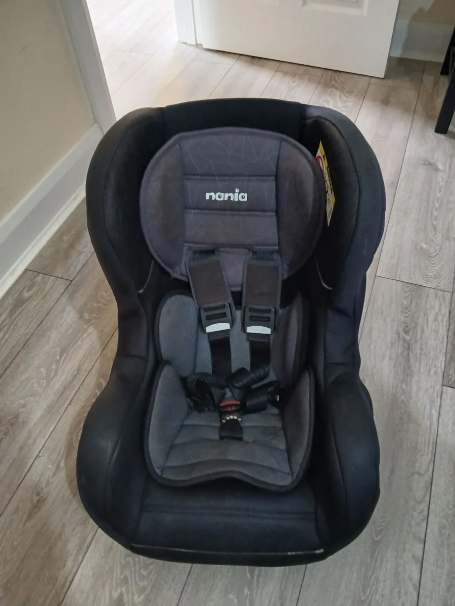 Baby car seat - Image 1