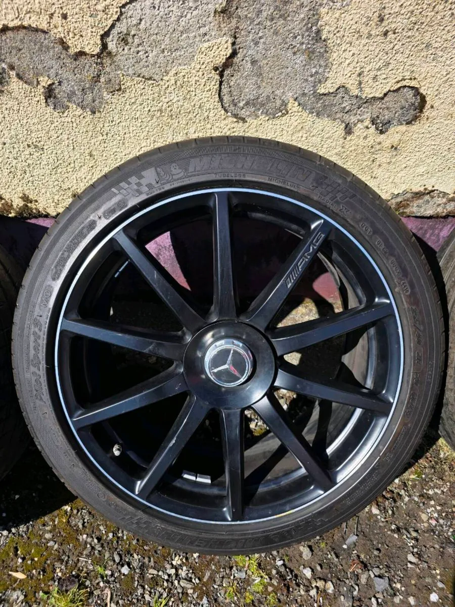 Genuine AMG Merceedes alloys suit CL55 AMG etc - Image 2
