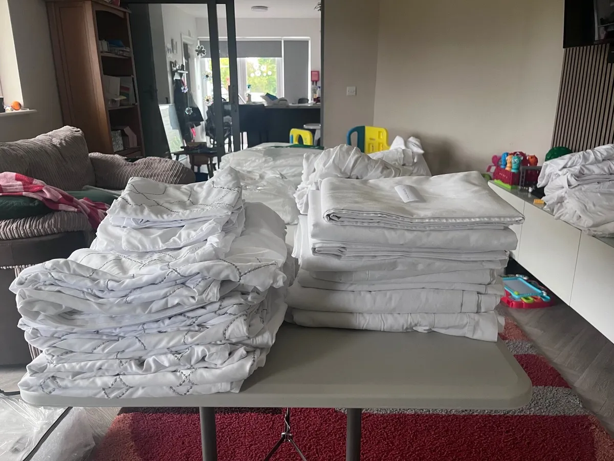 House hold air b&b bedding clearance - Image 1