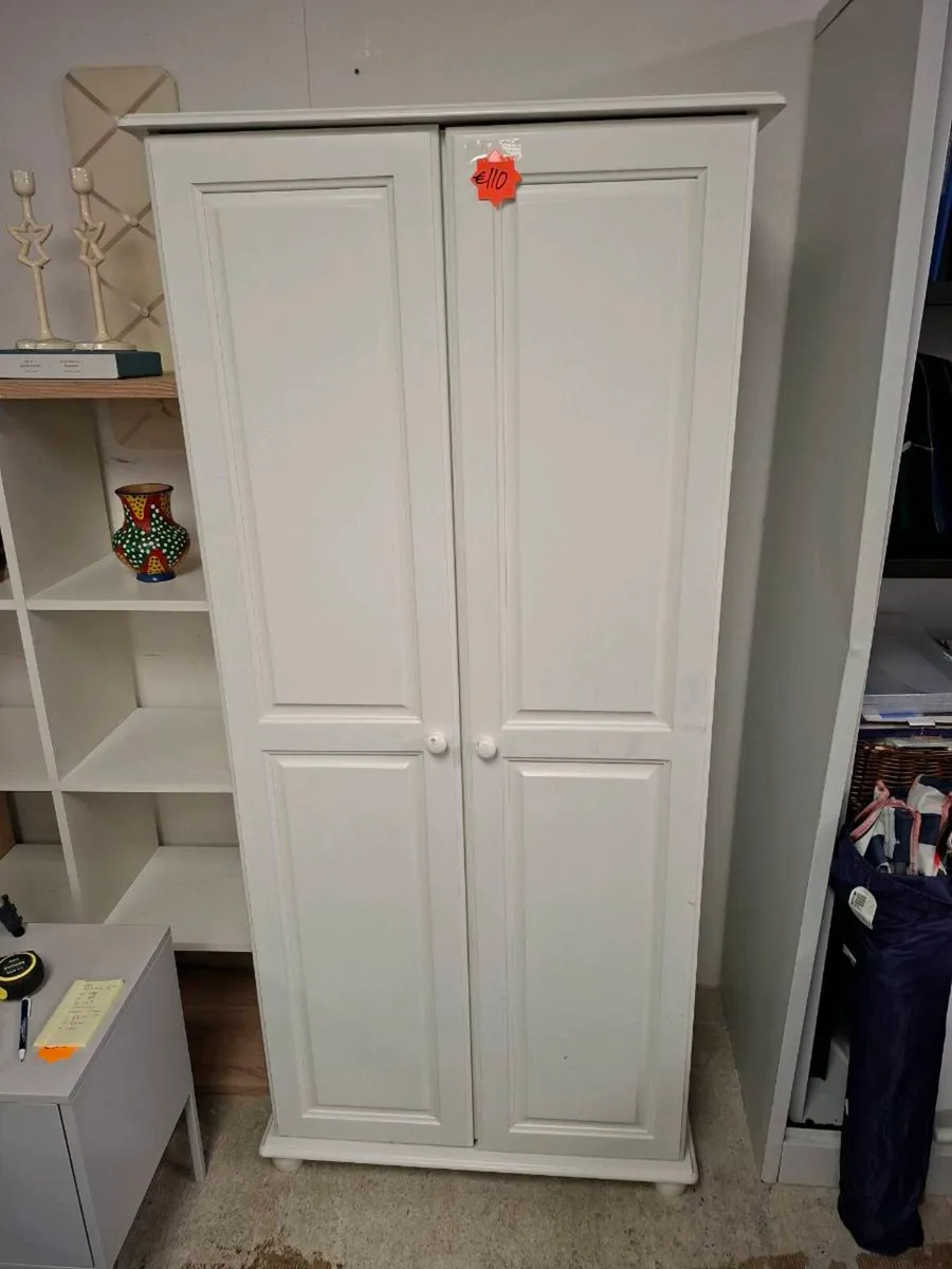 WHITE WARDROBE - Image 1