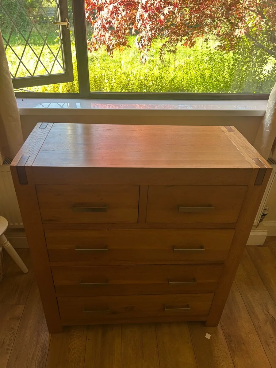 Solid Oak 5 drawer chest of drawers - Image 2