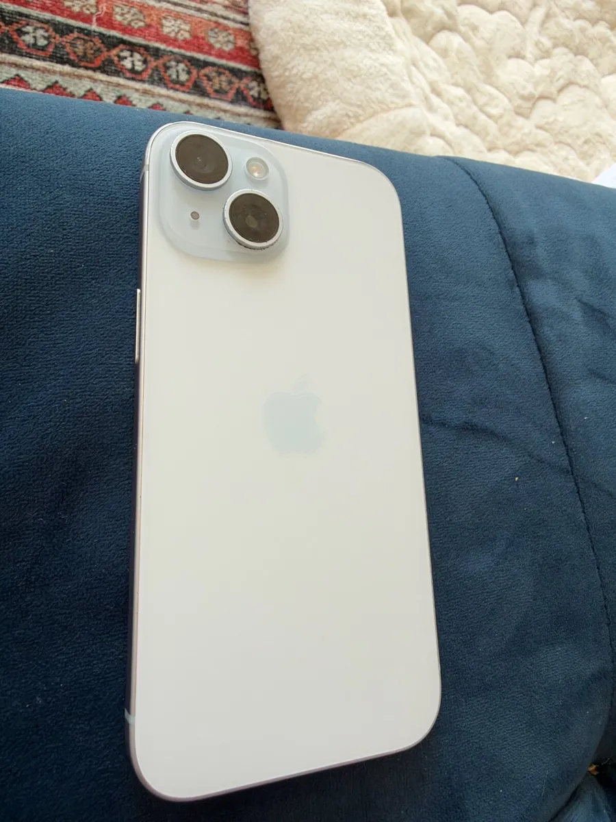iPhone 15 128gb - Image 1