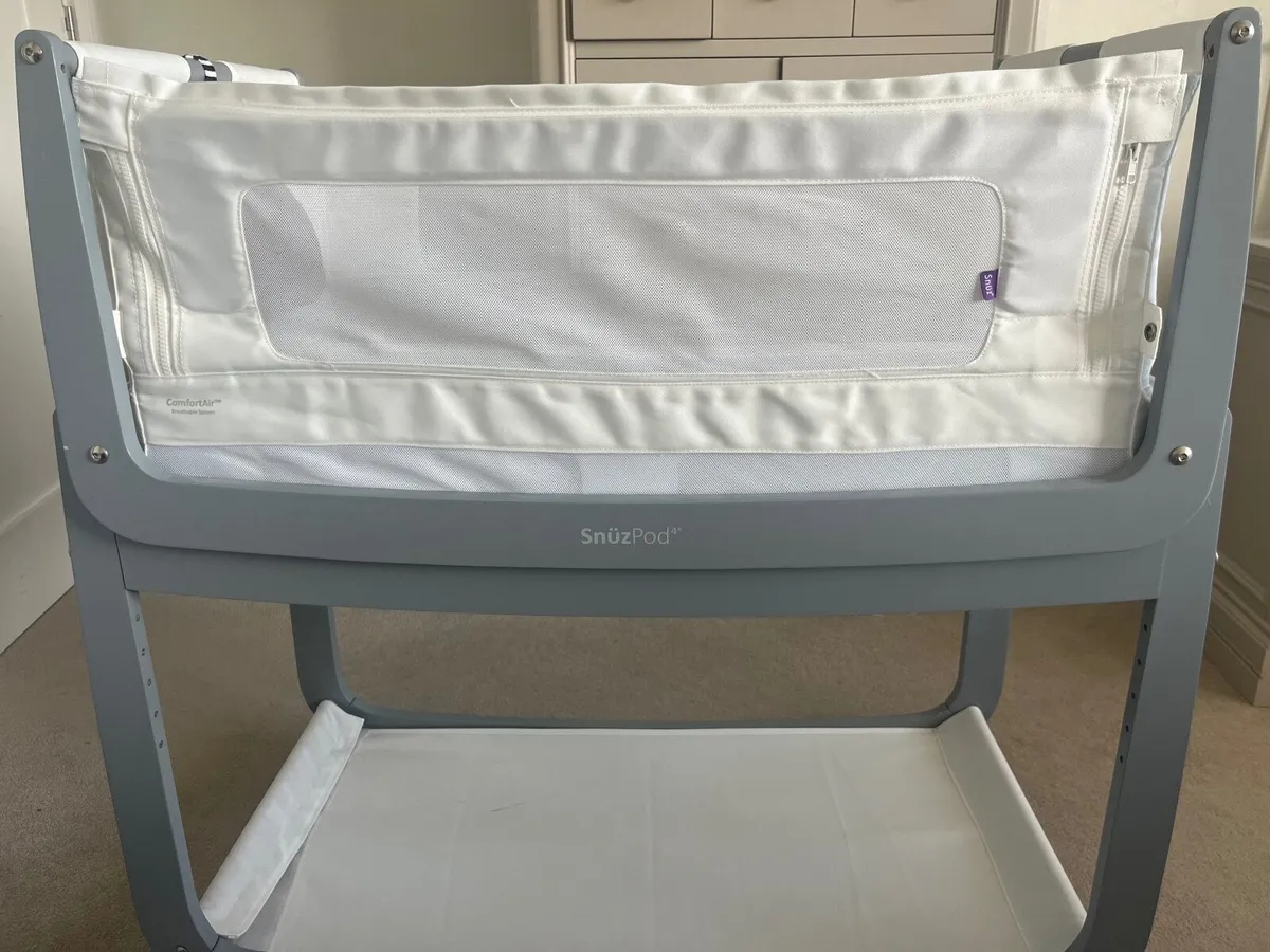 Snuzpod 4 bedside crib for sale - Image 2
