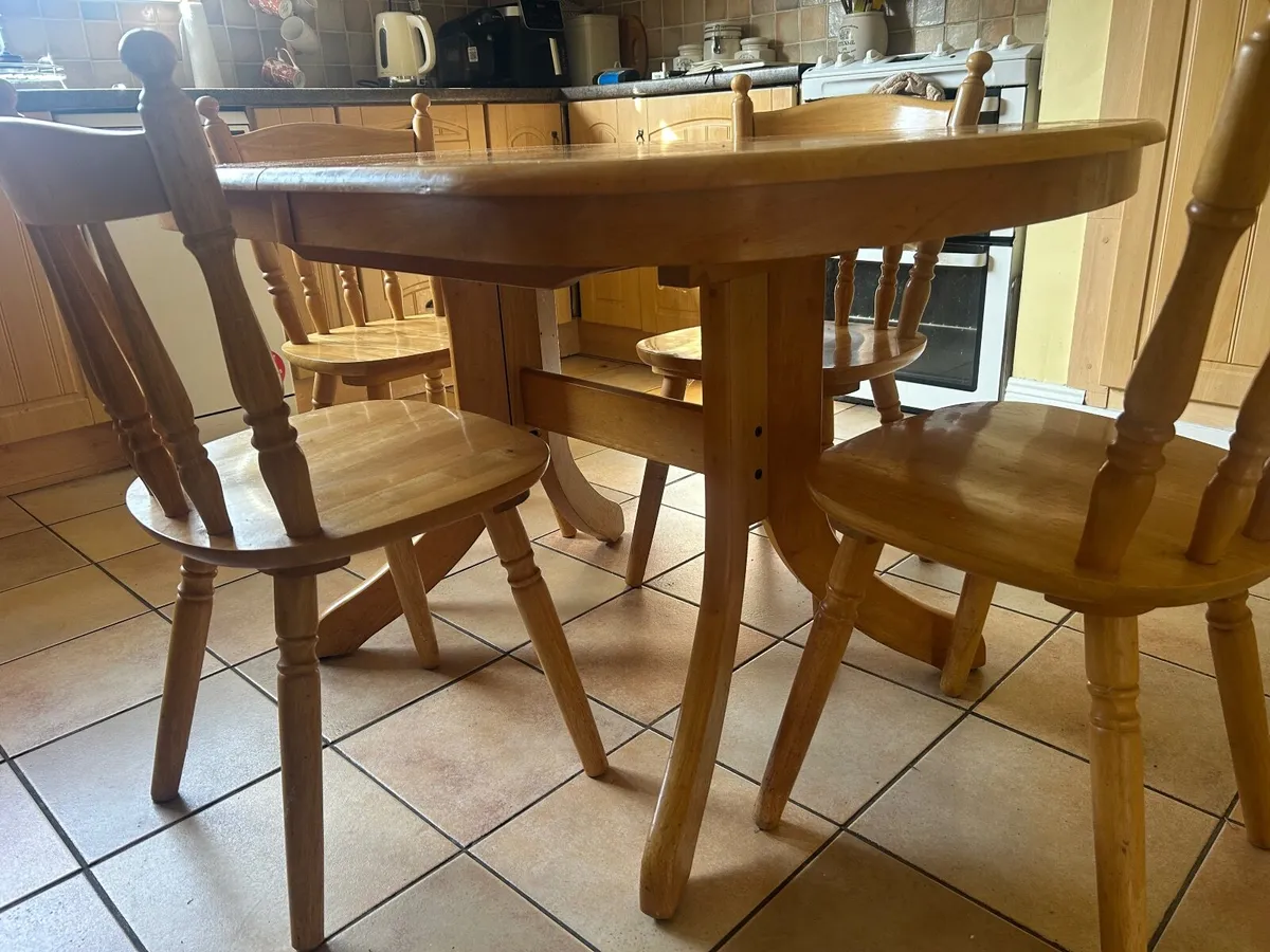 Oak Kitchen table and chairs - Image 2