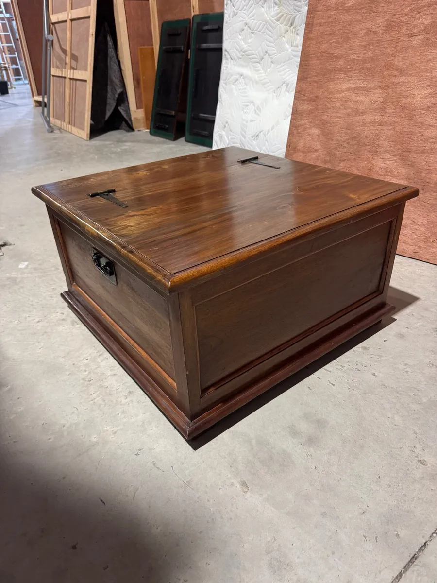 Coffee table - Image 2