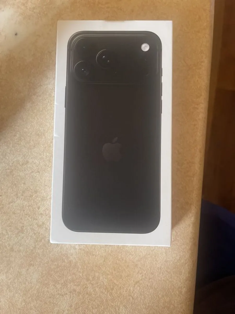 iPhone 18 Pro Max 256 gb Sealed - Image 1