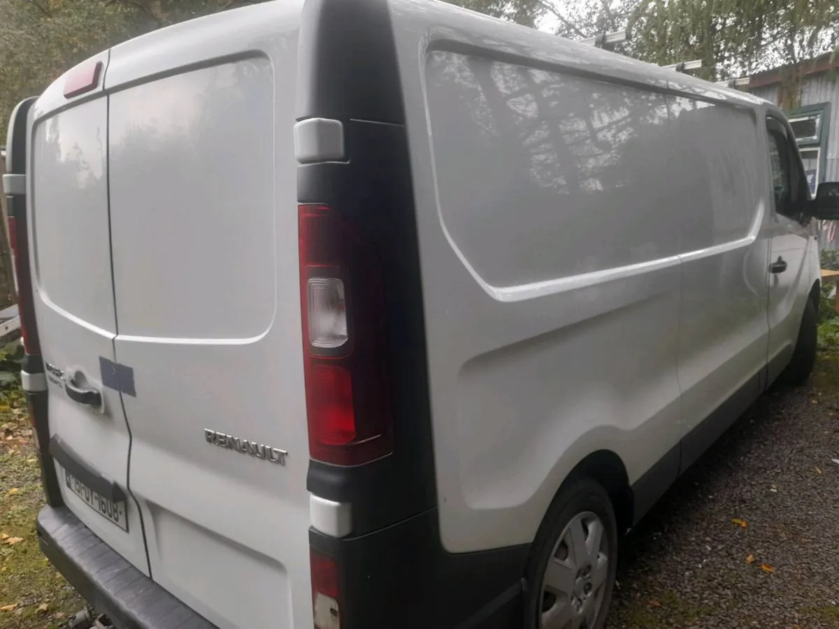 Van - Image 3