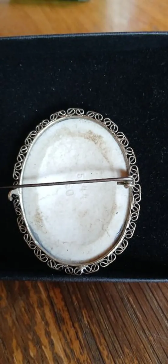 Brooch x2 - Image 4