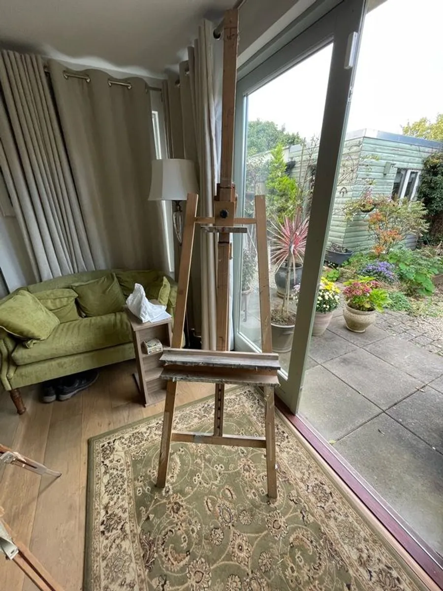 art easels - Image 1