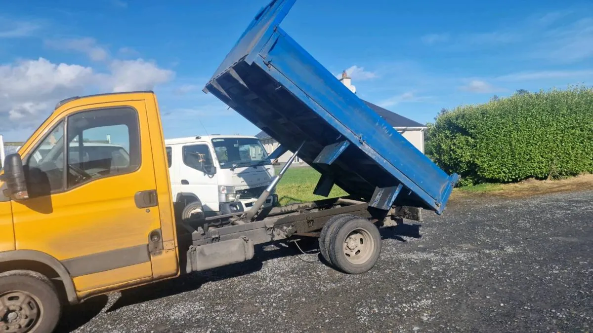 Iveco daily tipper - Image 1