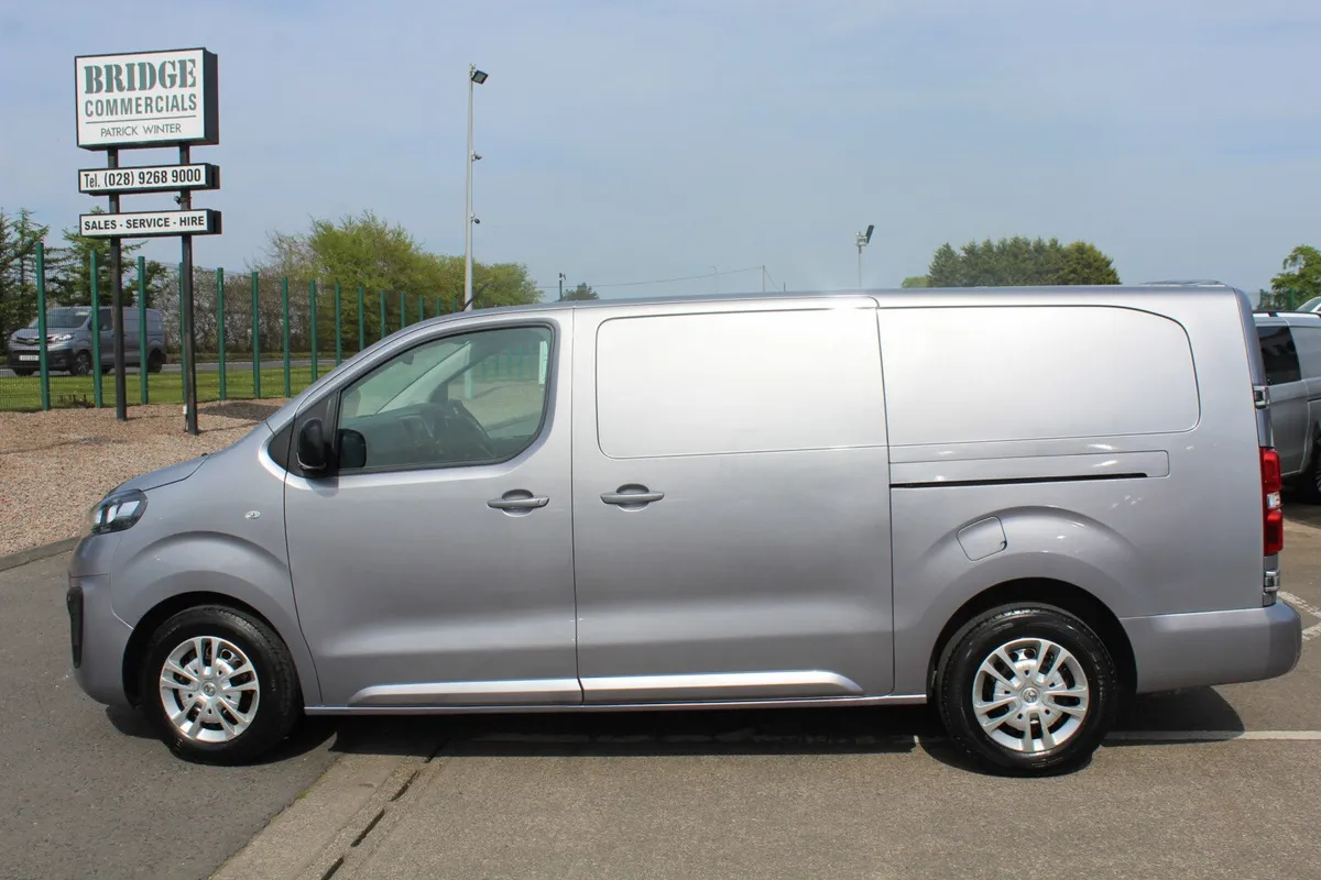2022 Vauxhall Vivaro 2900 L2H1 Sportive - Image 3