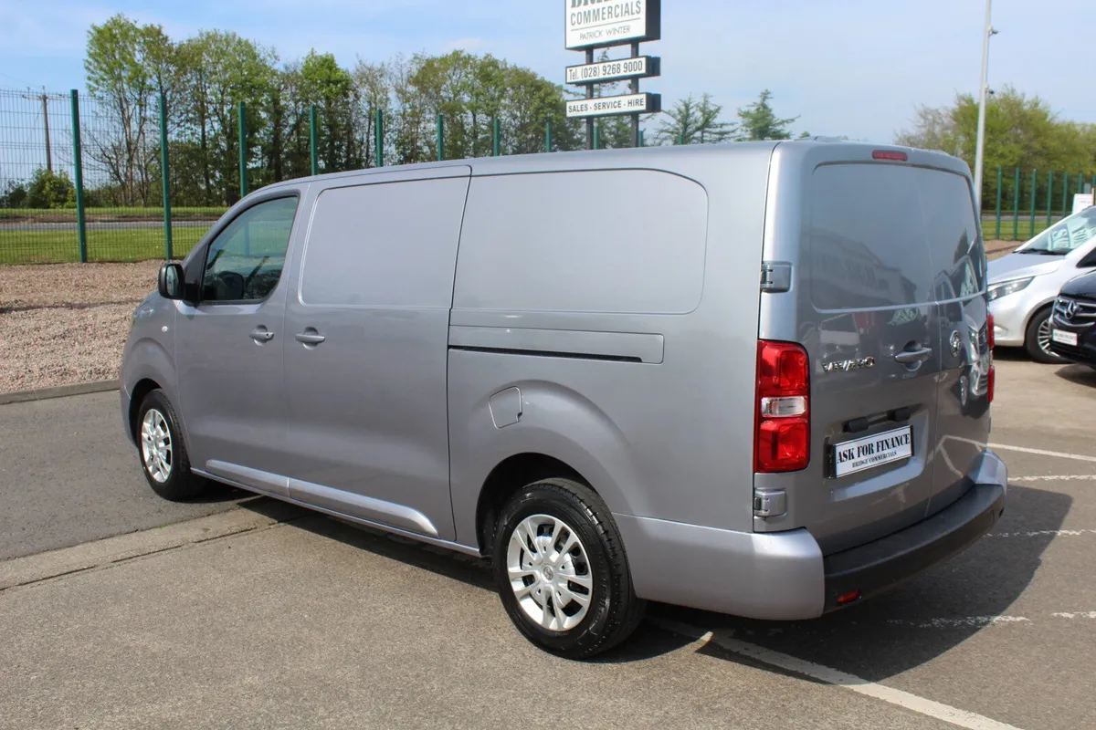 2022 Vauxhall Vivaro 2900 L2H1 Sportive - Image 4