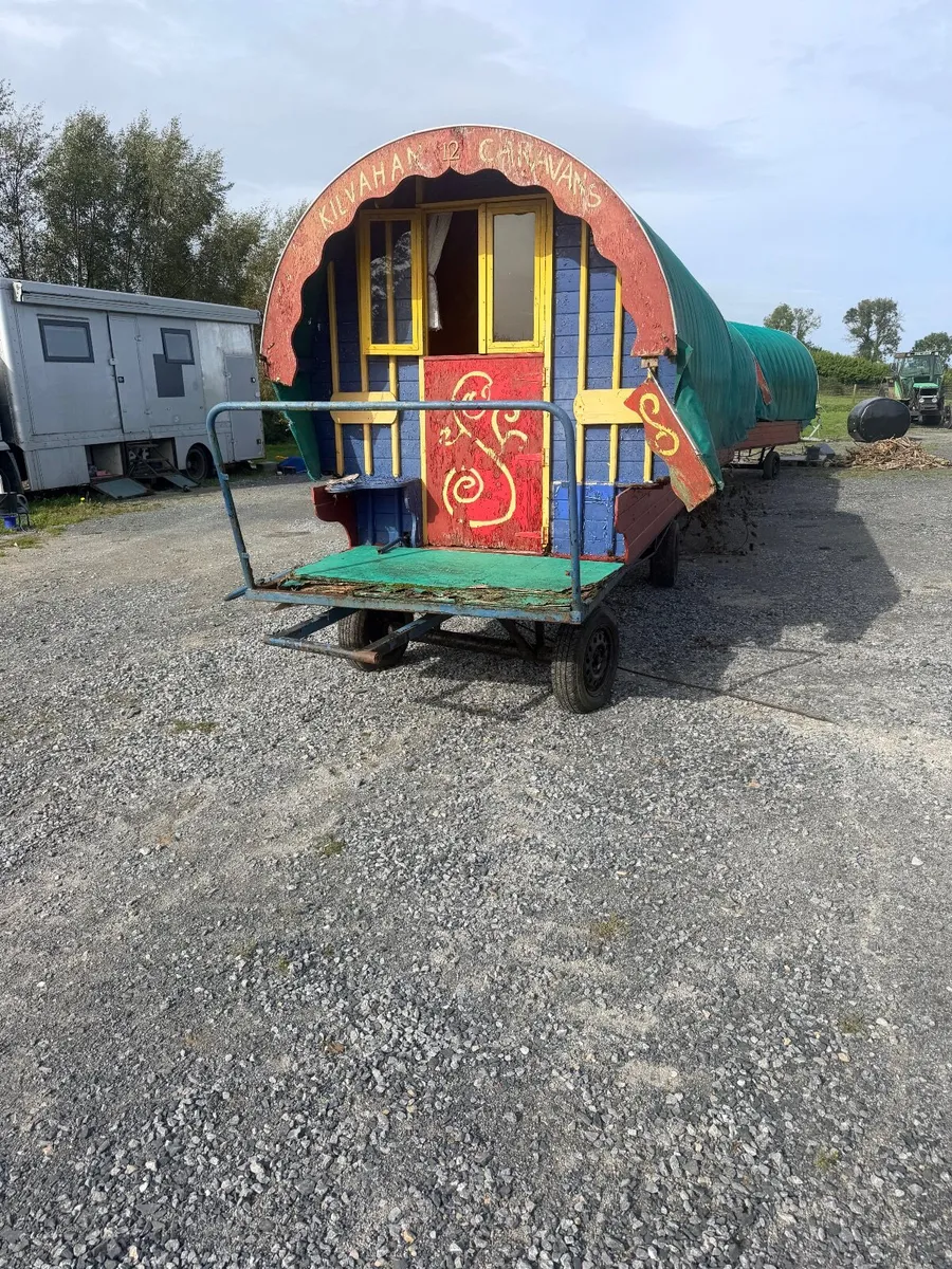 Bowtop caravans - Image 3