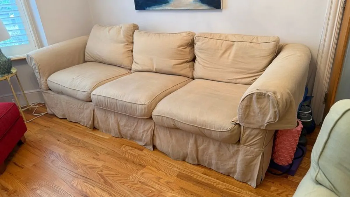 sofa - Image 1