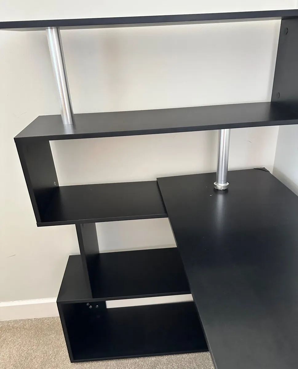 Study table - Image 3