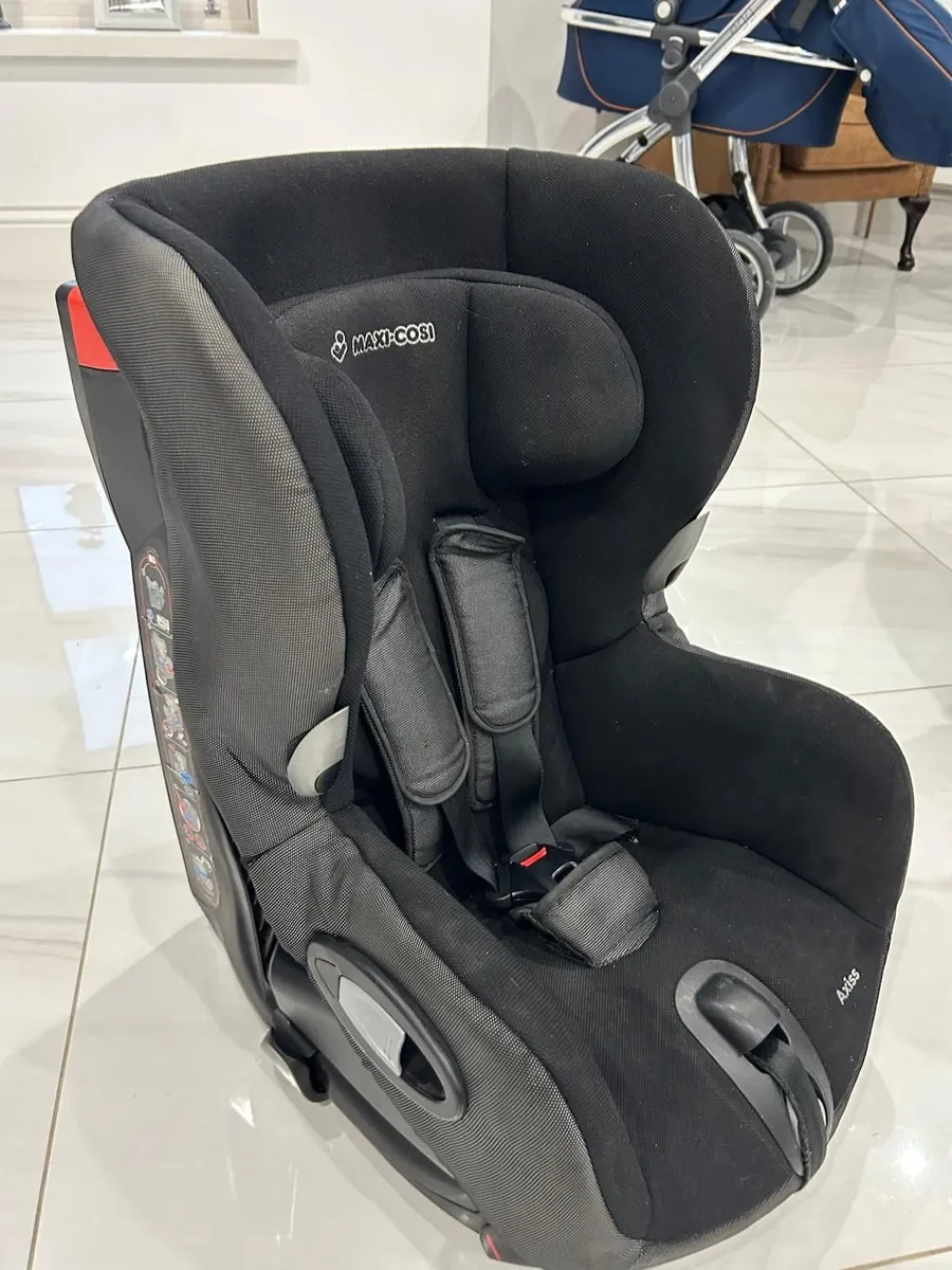 Car seats - Image 2