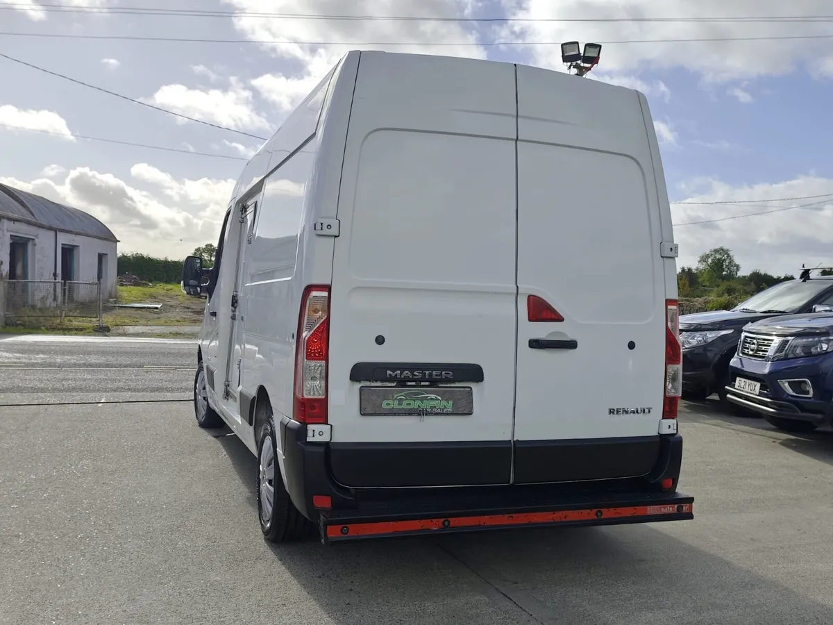Renault Master 2014 - Image 4