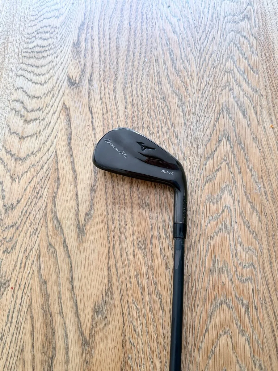 Mizuno Fli-Hi 4 Iron - Image 1
