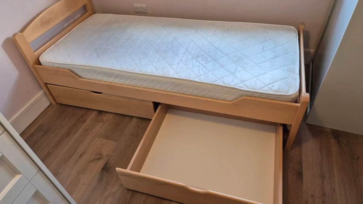 Single wooden bed frame with storage drawers - Image 4
