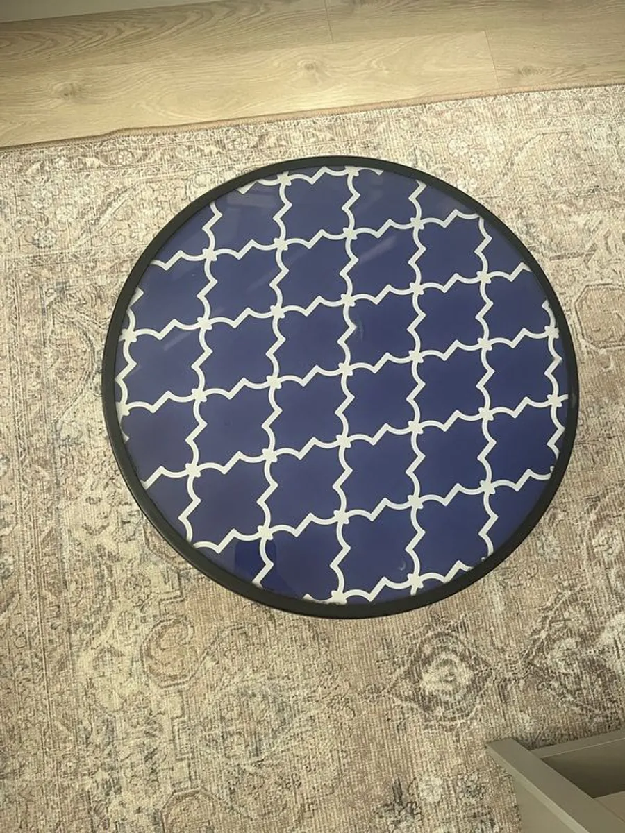Metal round foldable table - Image 2