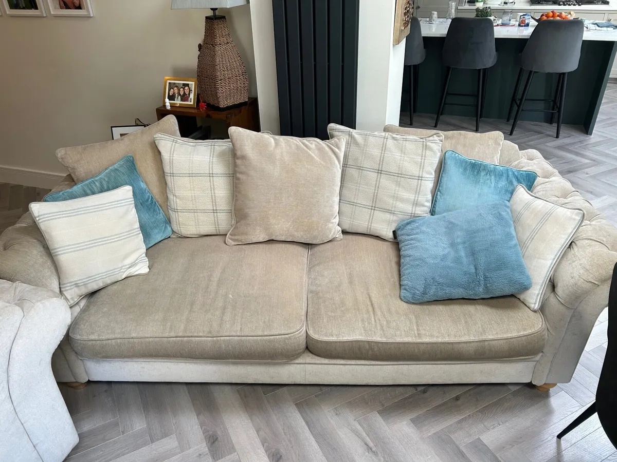 Sofas for sale - Image 2