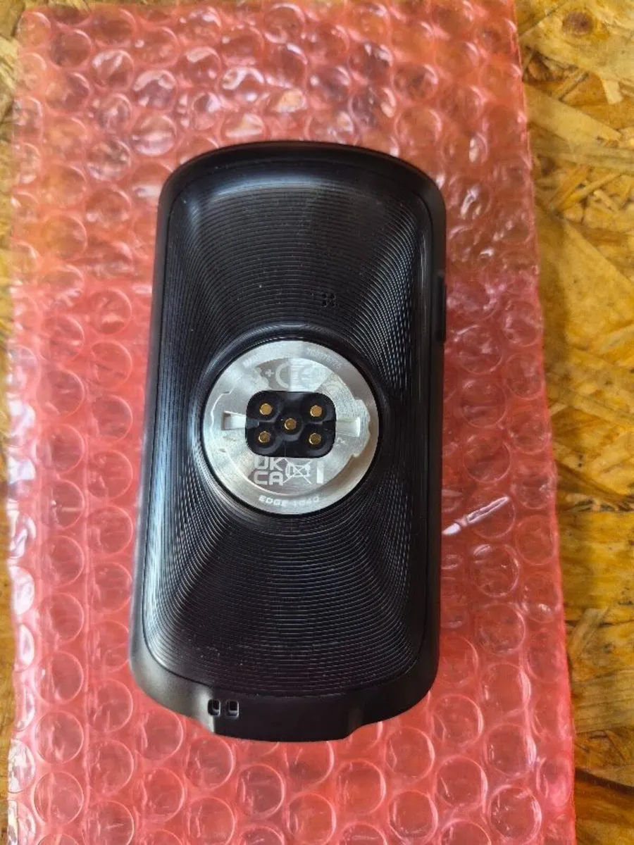 Garmin Edge 1040 Cycling Computer - Image 3