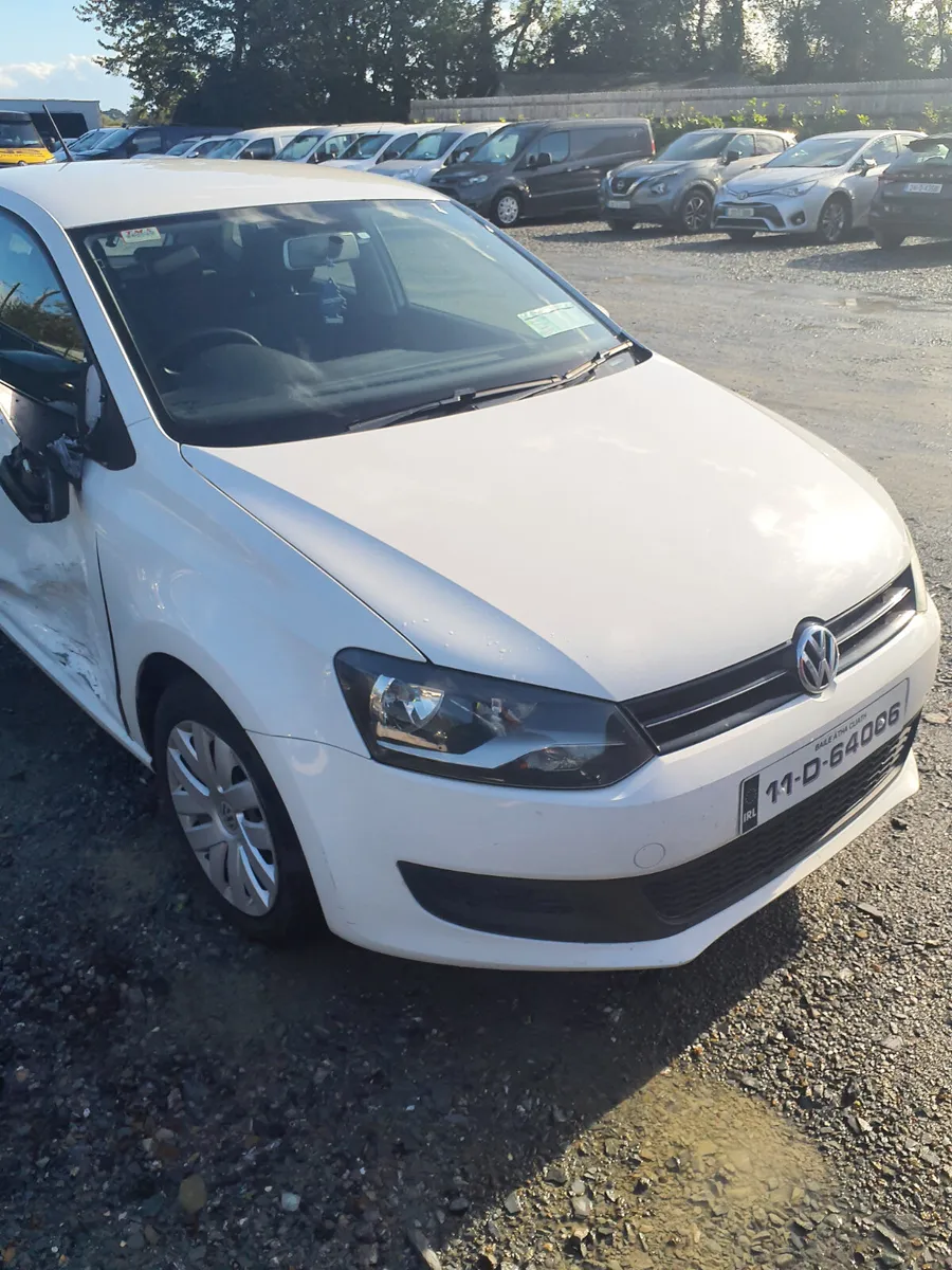 Volkswagen Polo 2011 Automatic - Image 3
