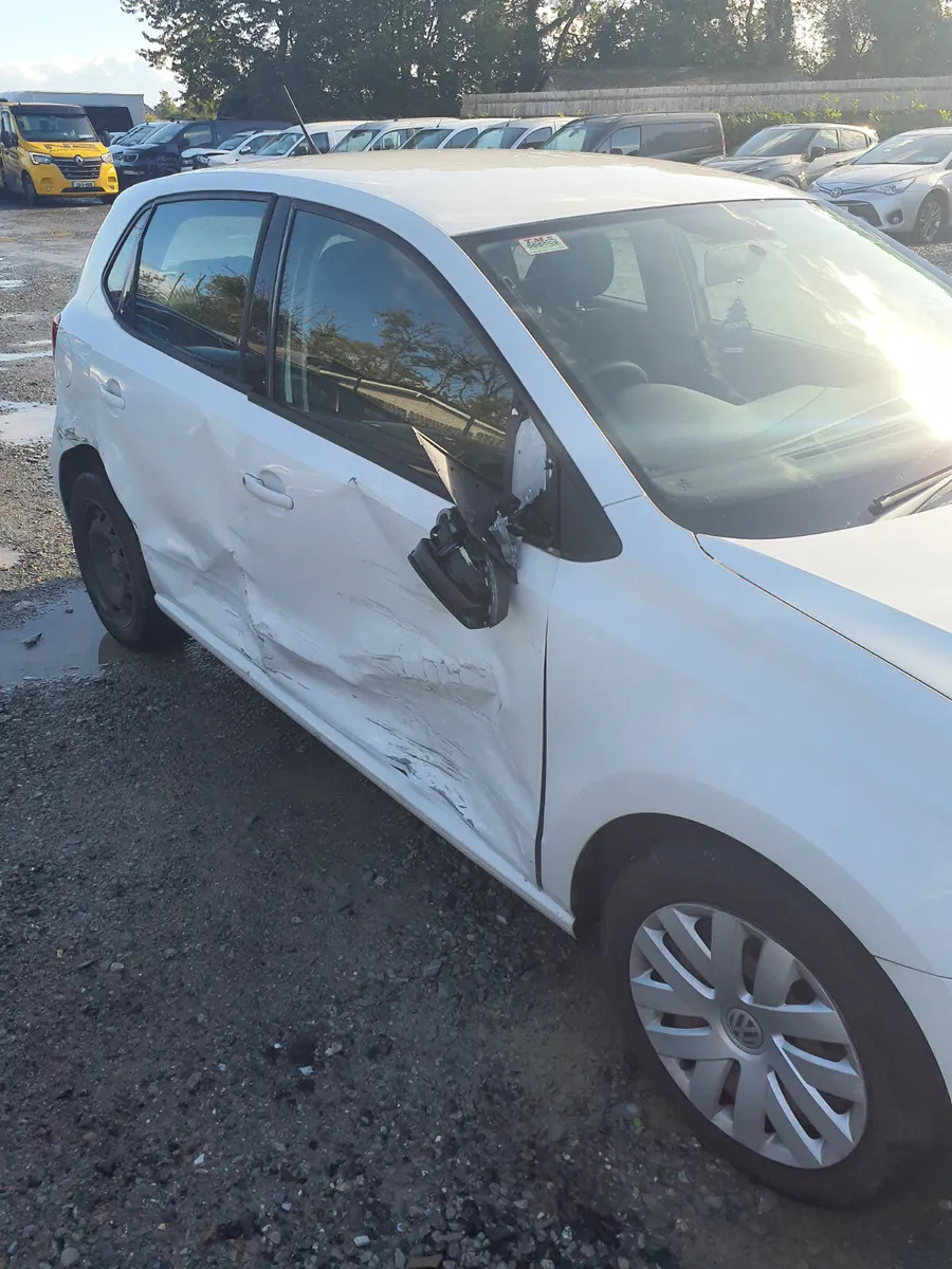 Volkswagen Polo 2011 Automatic - Image 4