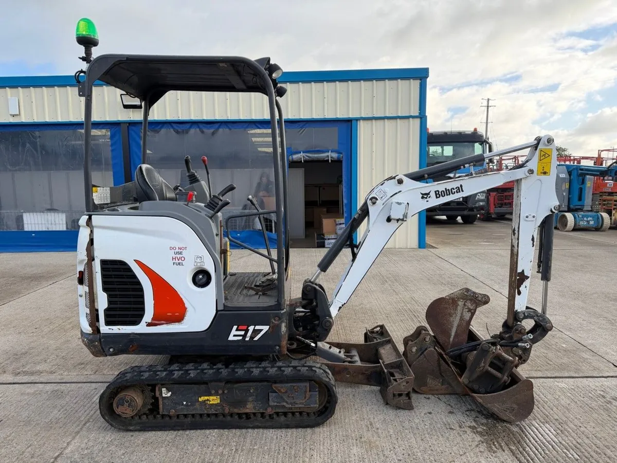 2023-BOBCAT E17 1.7 TON MINI DIGGER - Image 3