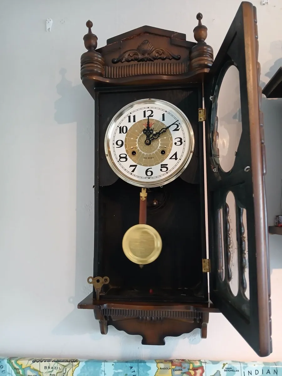 Vintage Wall Clock - Image 3